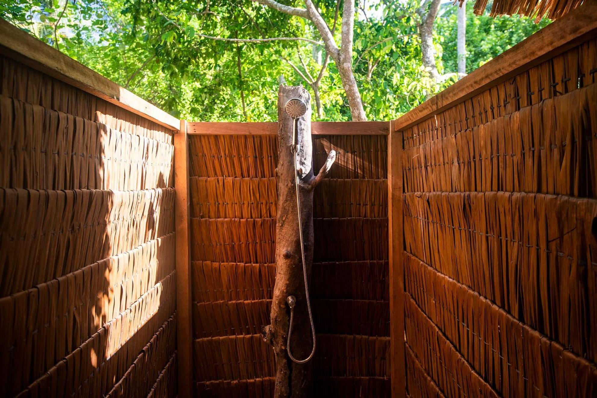 Singkil  Pinang Island - Private Island Sea View Bungalows חדר תמונה